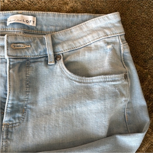 LOFT Girlfriend Jeans Light Indigo Straight Leg - Picture 13 of 15